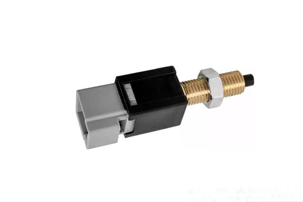 Fren Müşürü Almera 1995-2000 / D21 1986-1998 / Sunny 1990-1995 / Terrano 1996-2007 / Vanette Ld23 2.3 1994-2002